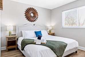 3 bedrooms, desk, iron/ironing board, WiFi