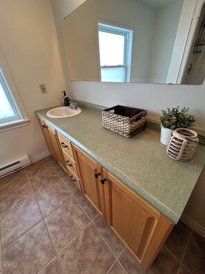 毛巾、肥皂、卫生纸