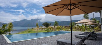 Tribhuwana Padma Lake Resort