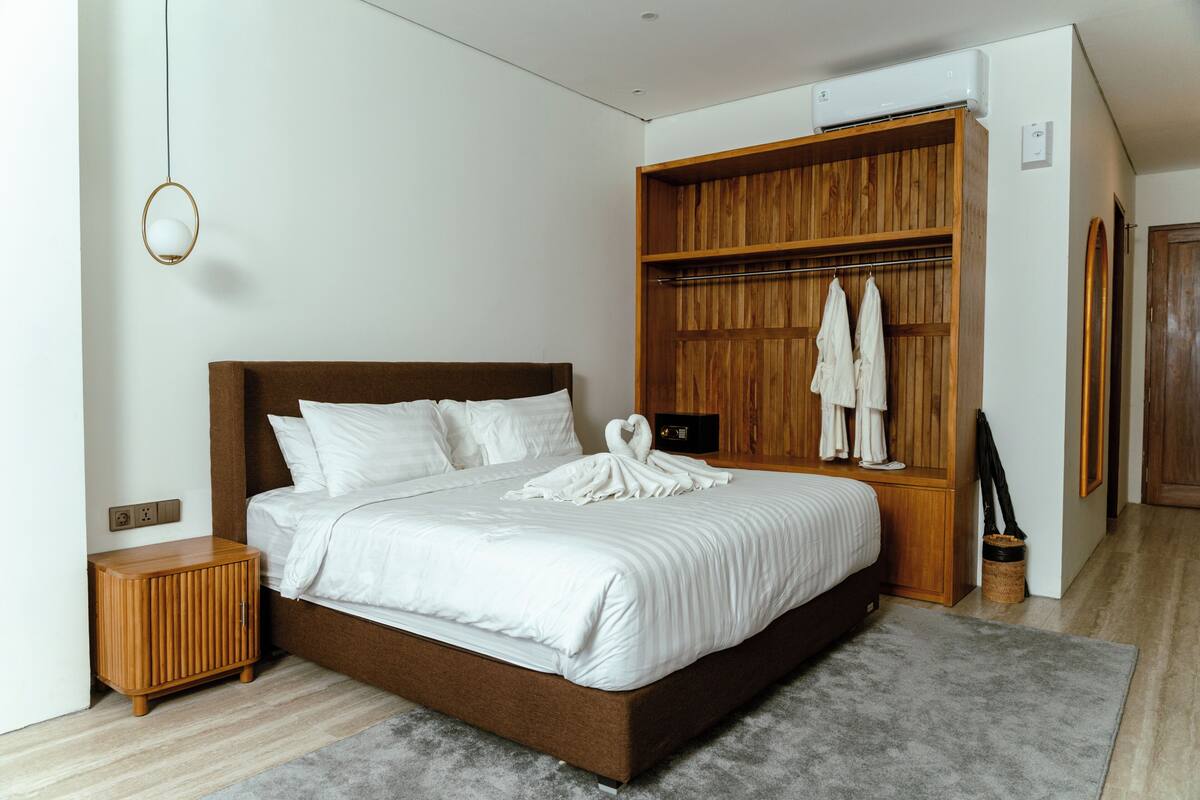 Premium bedding, minibar, in-room safe, blackout curtains