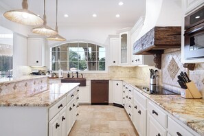 Fridge, microwave, oven, stovetop - Majestic Oak: 6500 sq ft Luxury Estate with Private Resort Pool, Spa, & Games (San Antonio)