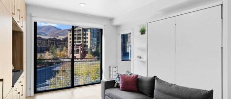 Téléviseur connecté, jeux vidéo, bureau