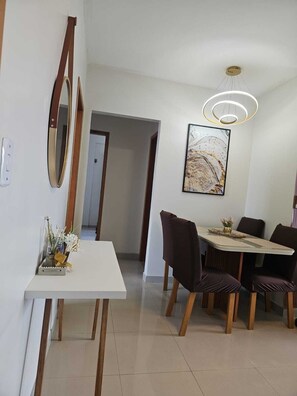 Dining - Luxury Celebration Apartment - Belém, PA (Belém)