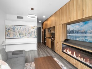 Smart TV, fireplace, video games, offices - Canyon Haus 224 | Studio with Balcony & Pet Friendly | Mountain View | Hot Tub (Park City)