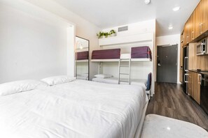 1 bedroom, desk, iron/ironing board, free WiFi