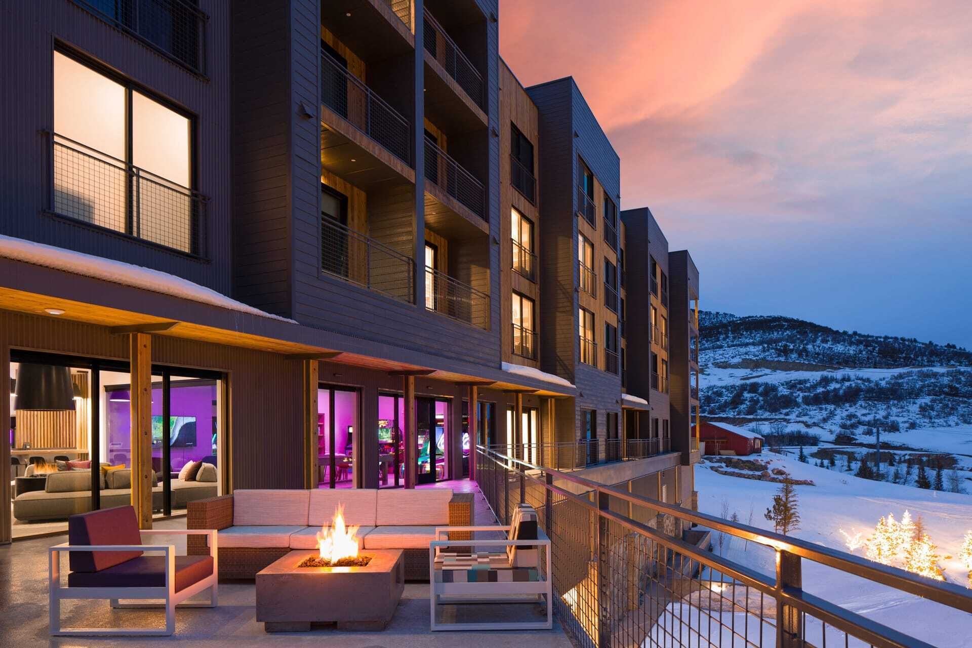 Canyon Haus outside lounge