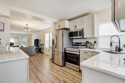 Modern Briargate Home Sleeps 12 | Pet Friendly!