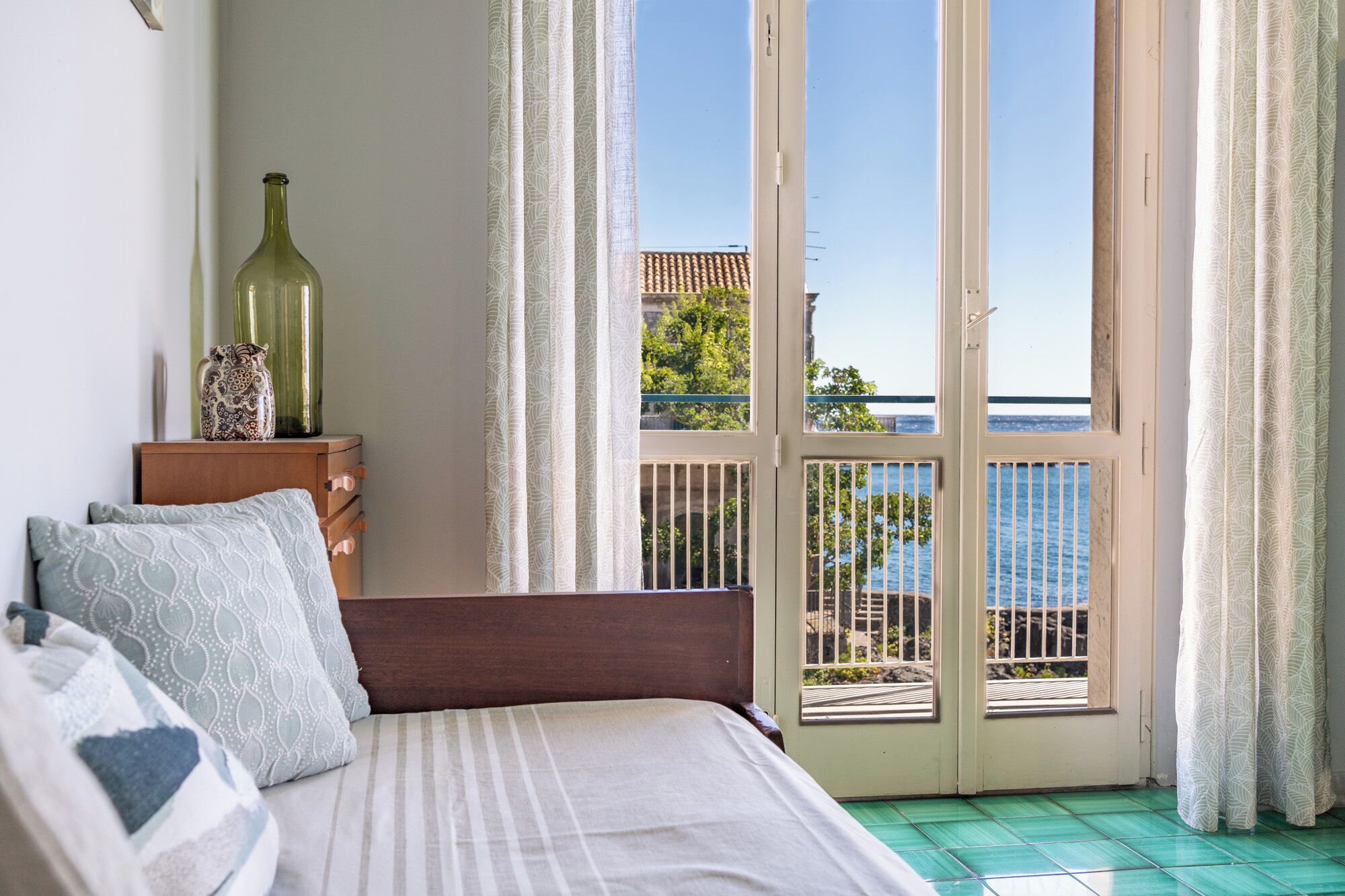 1 chambre, fer et planche à repasser, lit parapluie, Wi-Fi gratuit