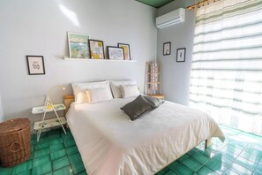1 bedroom, iron/ironing board, travel cot, free WiFi