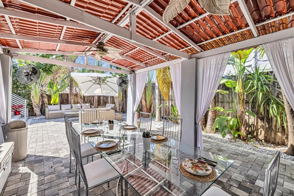 Outdoor dining