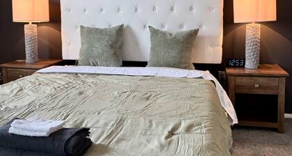 The Best of Cincinnati in This Stunning 3-Story Home with Incredible Views!