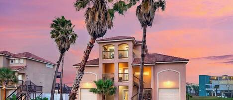 Maison (Multiple Bedrooms) | Intérieur