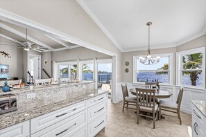 Fridge, microwave, oven, stovetop - Dive into Fun & Tropical Vibes at Beach Retreat - Coral Beach Dream (Cape Coral)