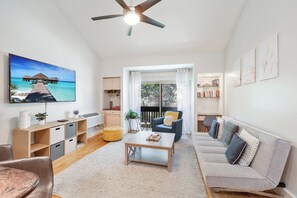 Smart TV - Newly Listed Sea Pines Villa | Walk to Beach/Marina, Complex Pool, Bikes (Hilton Head Island)