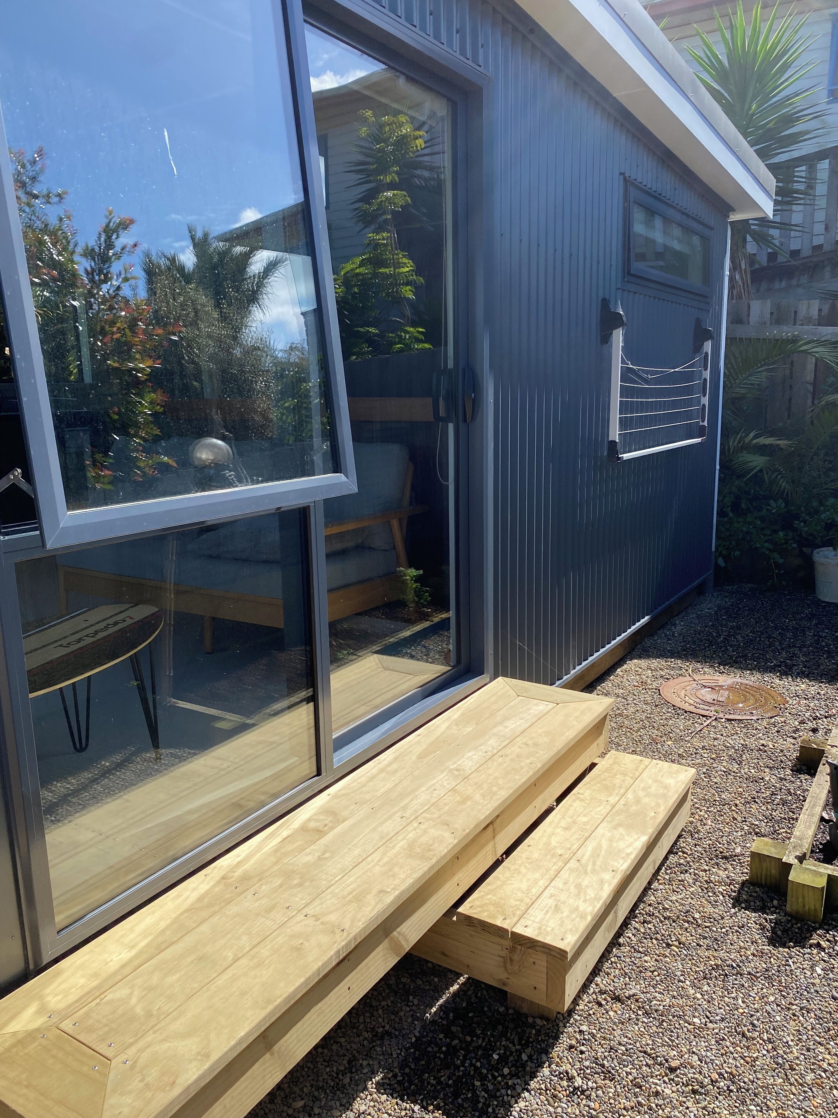 تفاصيل الفندق من الخارج