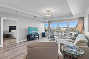 Smart TV, DVD player