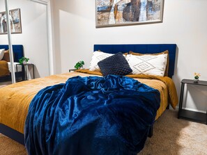 1 habitación, tabla de planchar con plancha, wifi y ropa de cama