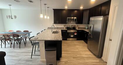 New Build - Beach - Town Center - 3Bed 2 Bath