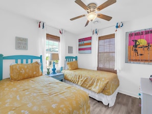 4 bedrooms, iron/ironing board, free WiFi, bed sheets