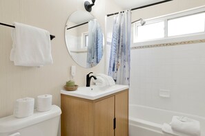 Hair dryer, towels - Slope Side Getaway at Big Bear - Central Duplex Retreat Chalet (Big Bear Lake)