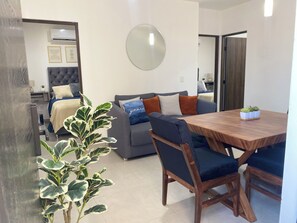 Dining - Vacation rental. Nearby... Commercial Plazas "15 minutes from the beach (Mazatlán)
