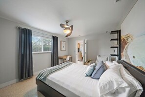 3 bedrooms, free WiFi, bed sheets - Raya House | Private Heated Pool + Outdoor Shower (Sarasota)