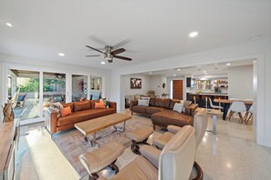 تلفزيون ذكي