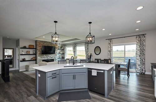 Group Friendly 4 Bed 3 Bath Home Sleeps 12 Close to Sports Complexes