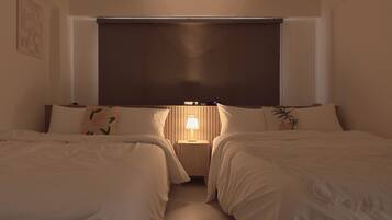 3 bedrooms, iron/ironing board, internet, bed sheets