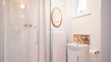 Free toiletries, towels