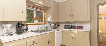 Dog Friendly Cottage in Gleneden Beach