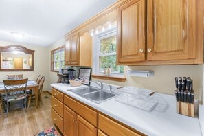 Unclassified image, 5 of 45, button