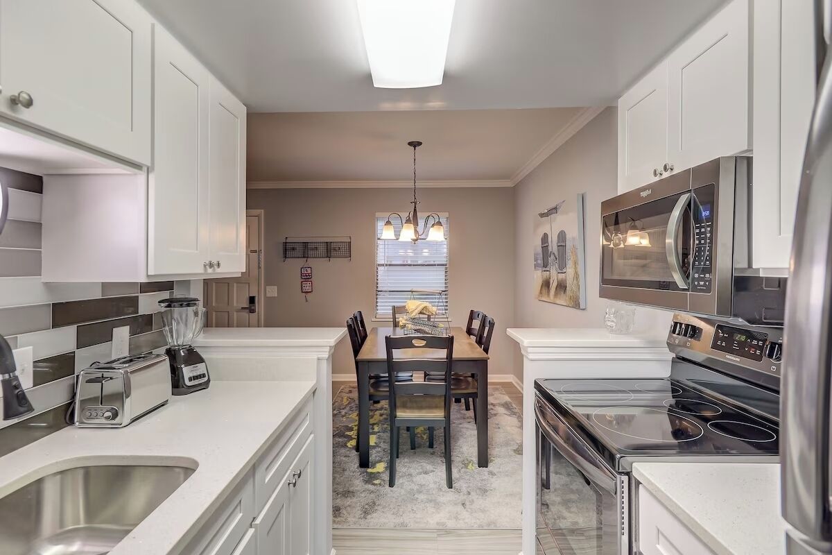 Fridge, microwave, coffee/tea maker, toaster