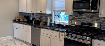 Spacious 4-bedroom retreat house with plenty of parking