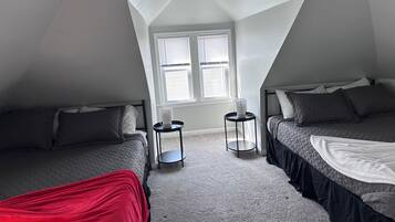 4 slaapkamers, een strijkplank/strijkijzer, wifi, beddengoed