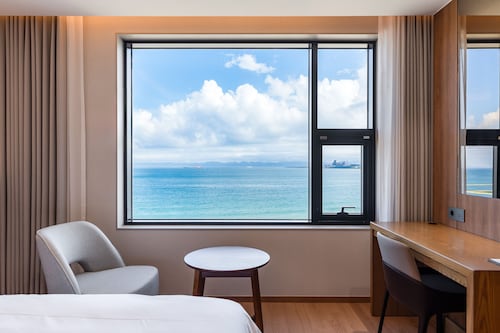 Pohang Yeongildae Beach Hotel