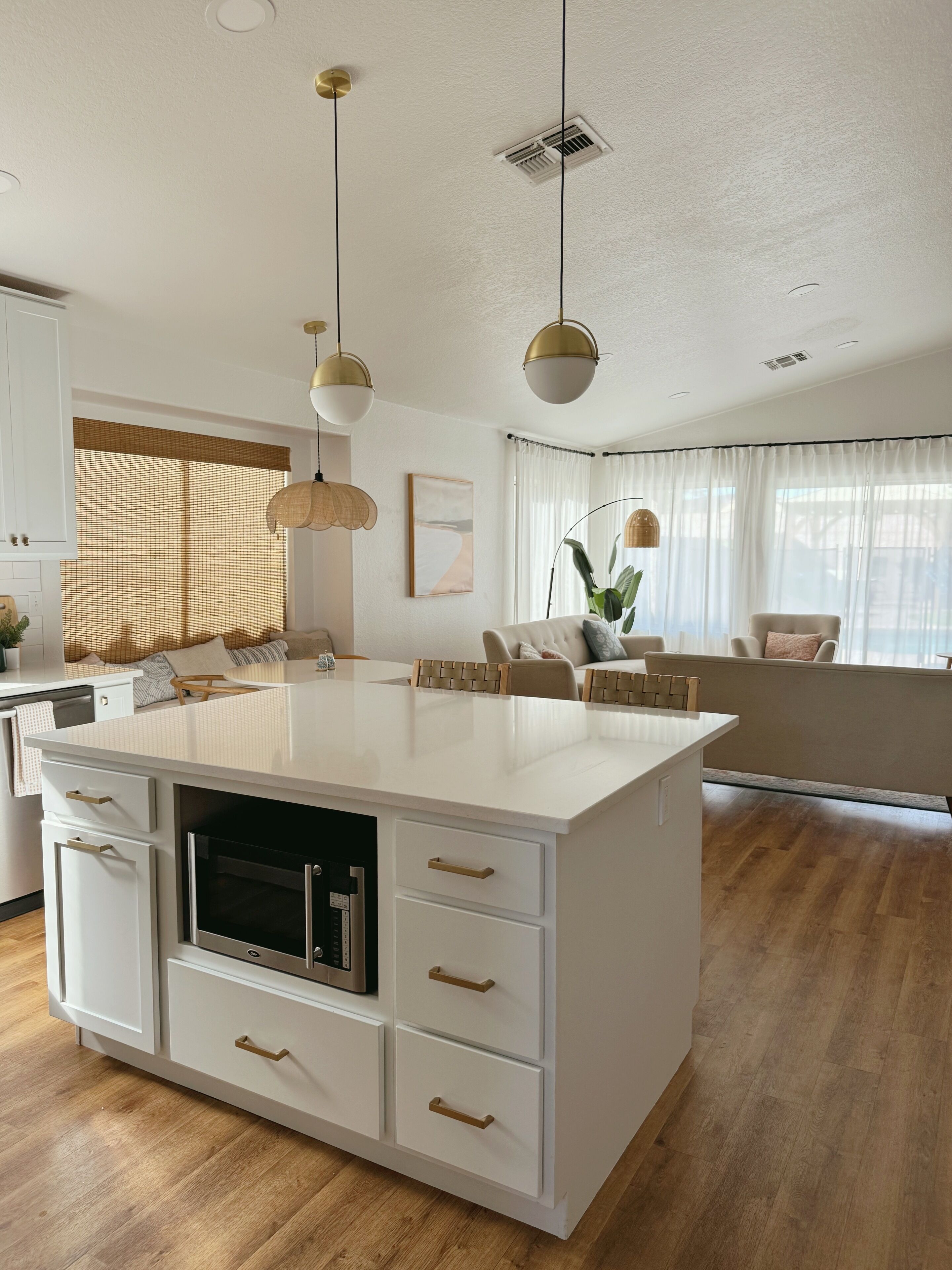 المنشأة من الداخل