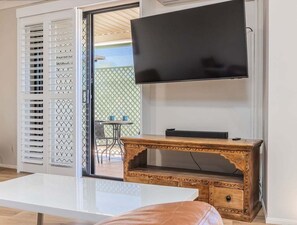Fernseher