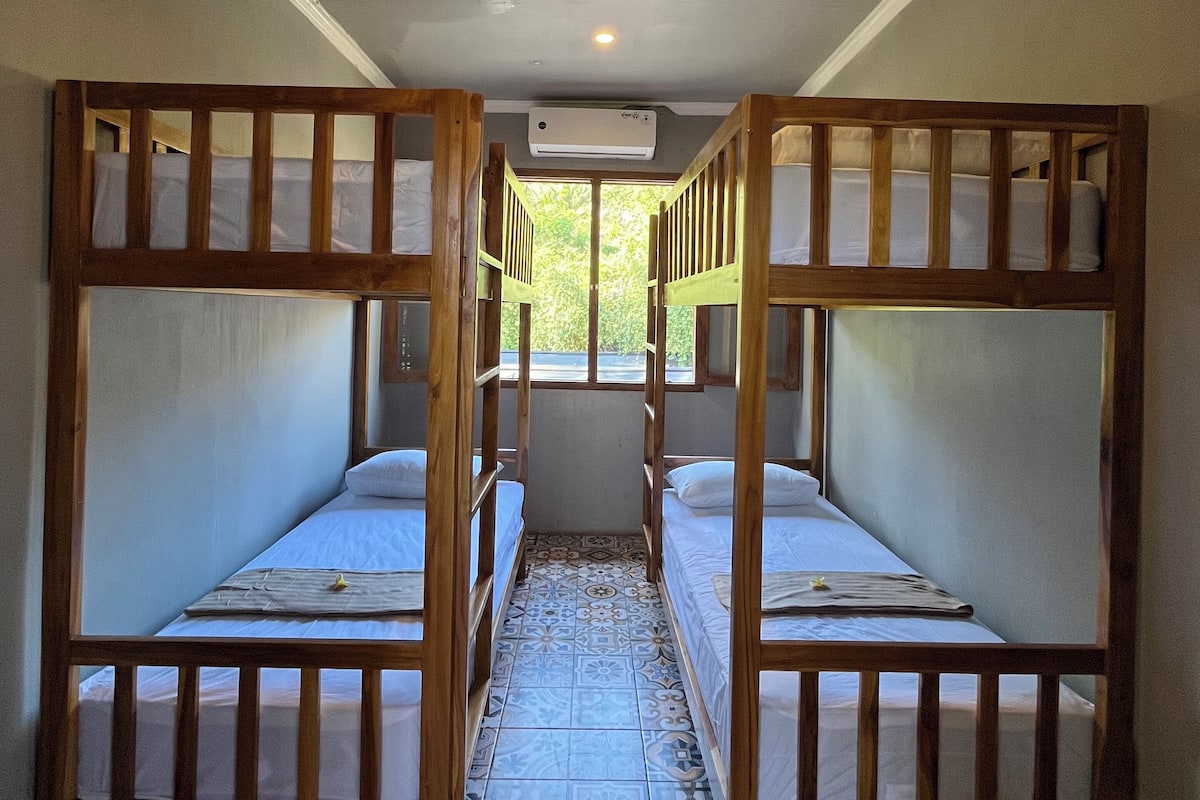 Shared Dormitory | Free WiFi