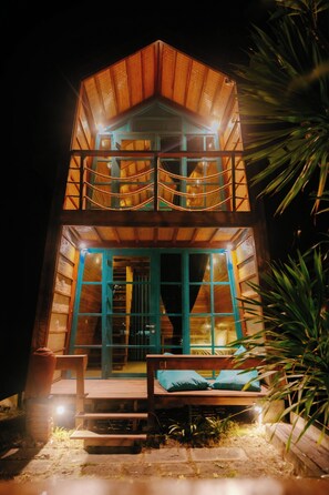 Chambre Quadruple Deluxe, vue piscine