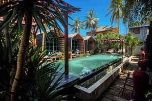 Outdoor pool - Waras Villa (Gili Trawangan)