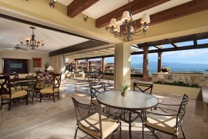 Outdoor dining - PENTHOUSE-Stunning ocean views!  3-Master Bdrms, 4 Baths, Huge Patio, BBQ & SPA (Nuevo Vallarta)