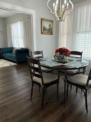 تناول الطعام