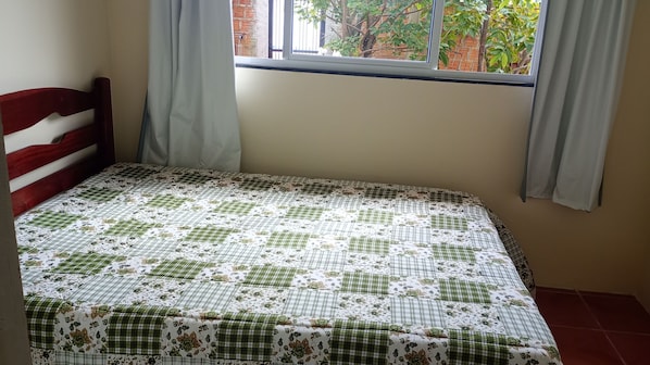 3 bedrooms, iron/ironing board, WiFi