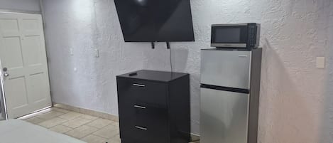 布置獨特、書桌、筆電工作空間、免費無線上網