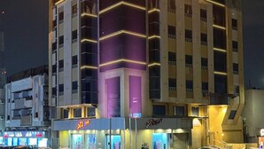 واجهة المنشأة