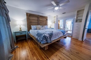 4 slaapkamers, een strijkplank/strijkijzer, wifi, beddengoed
