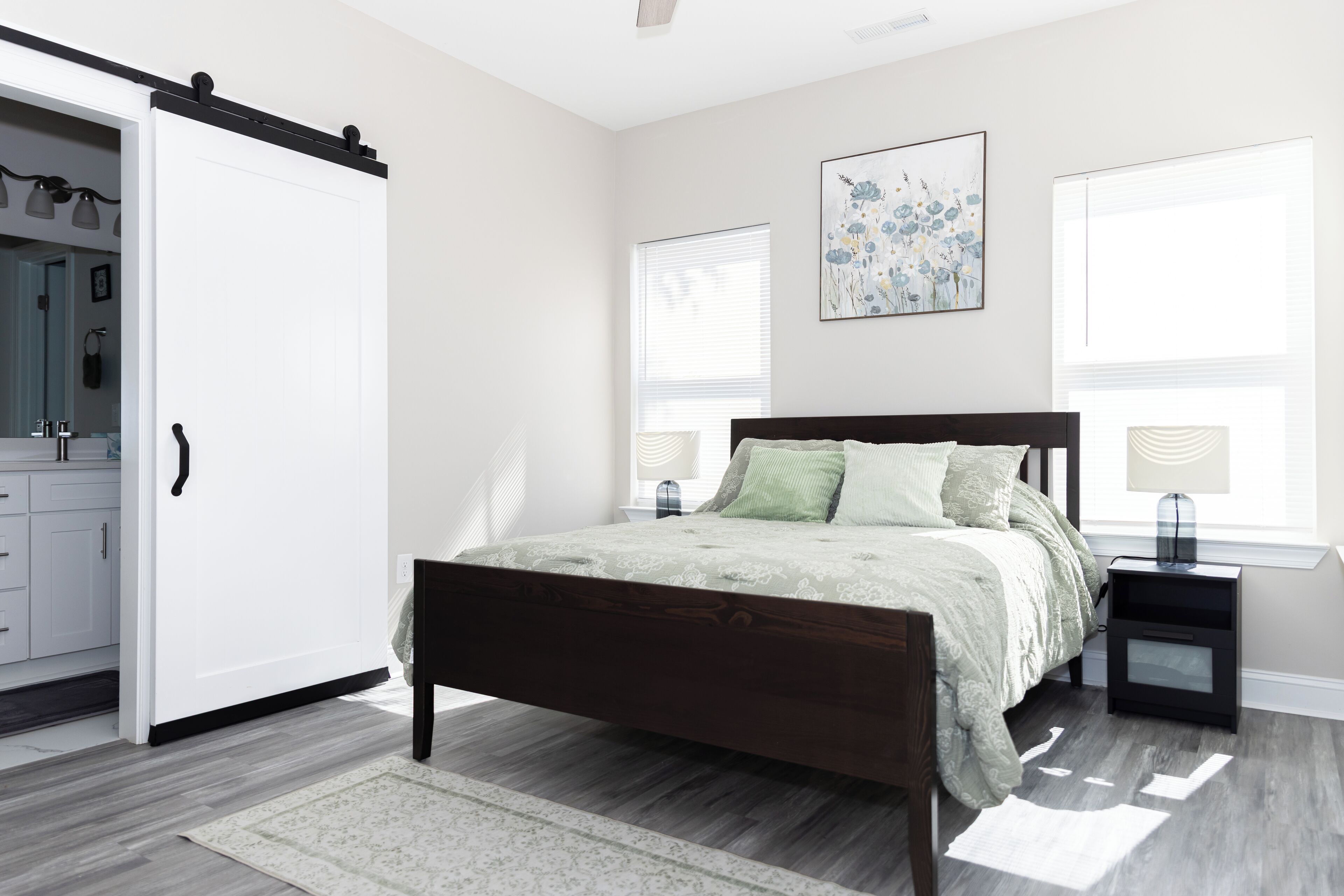 3 soverom, strykejern/-brett, wi-fi (inkludert) og sengetøy