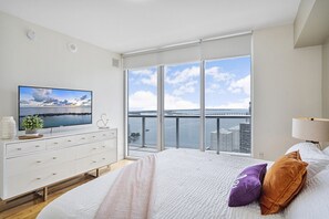 2 bedrooms, iron/ironing board, WiFi