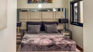 1 bedroom, iron/ironing board, internet, bed sheets